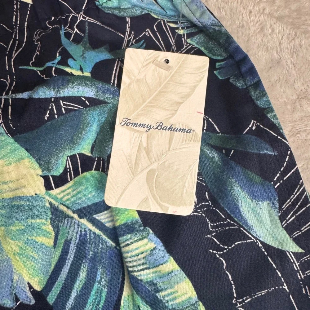 NWT Tommy Bahama Mens Tropical Floral Cotton Shorts Navy Blue Size Large